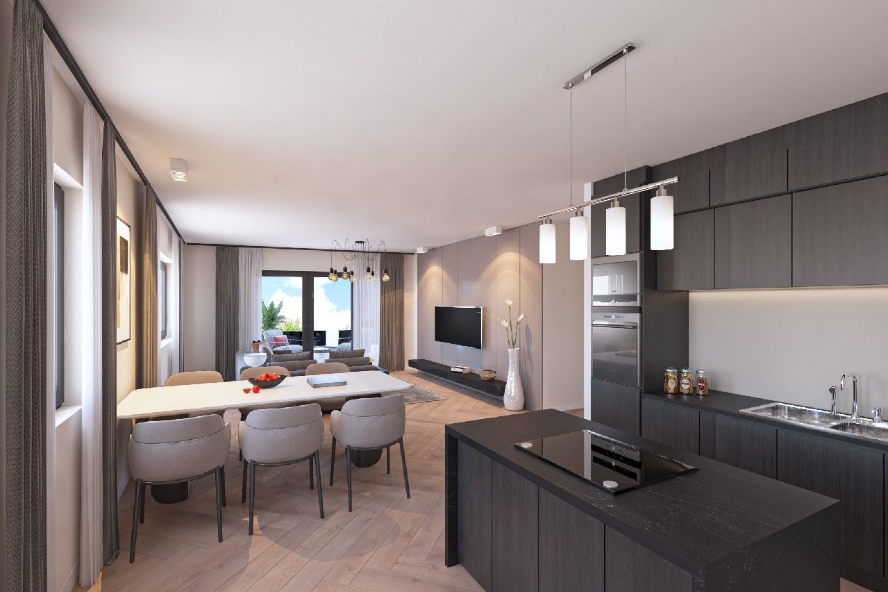 Schönes Penthouse mit großer Dachterrasse und Aufzug direkt in die Wohnung.