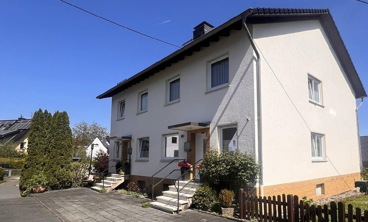 Attraktives Zweifamilienhaus – eine Einheit frei!