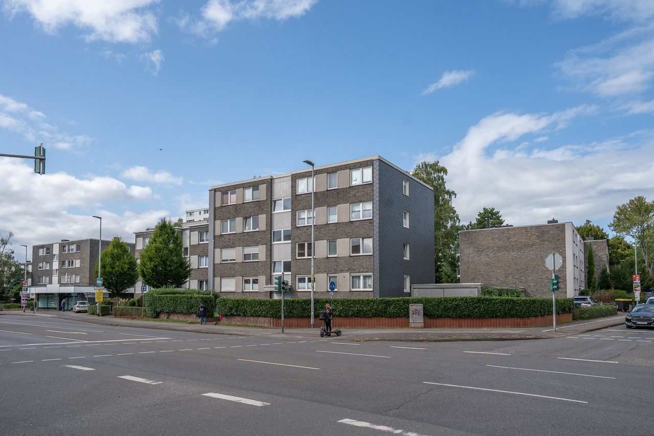 4 Zimmer voller Chancen – erschaffen Sie Ihr persönliches Wohnparadies nahe dem Stadtpark