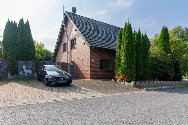 Großzügiges Einfamilienhaus mit vielfältigen Nutzungsmöglichkeiten in Hamm Bockum-Hövel!