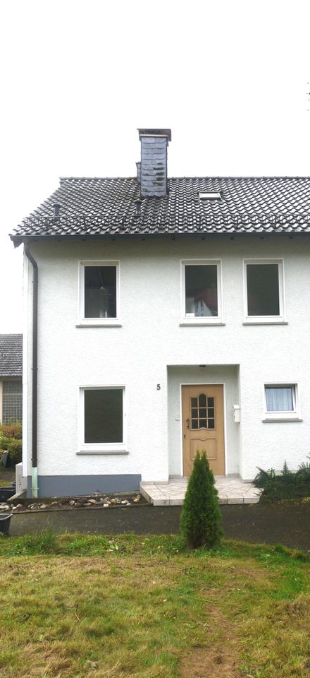 Kernsanierte Doppelhaushälfte