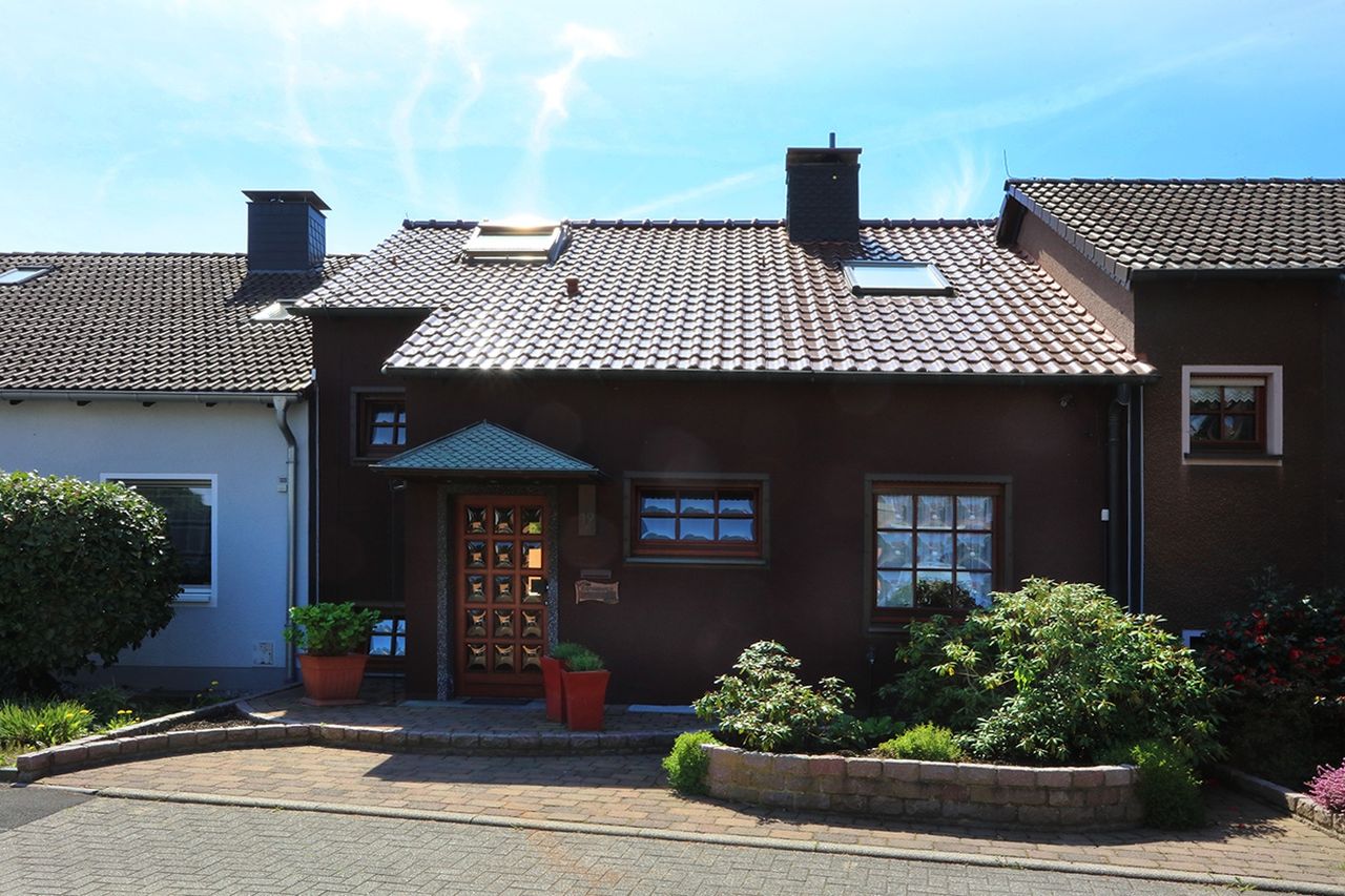 Kamen – Lüner Höhe: Reihenmittelhaus in Split-Level-Bauweise