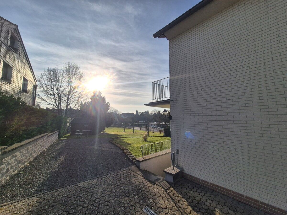 Vorne wohnen, hinten bauen