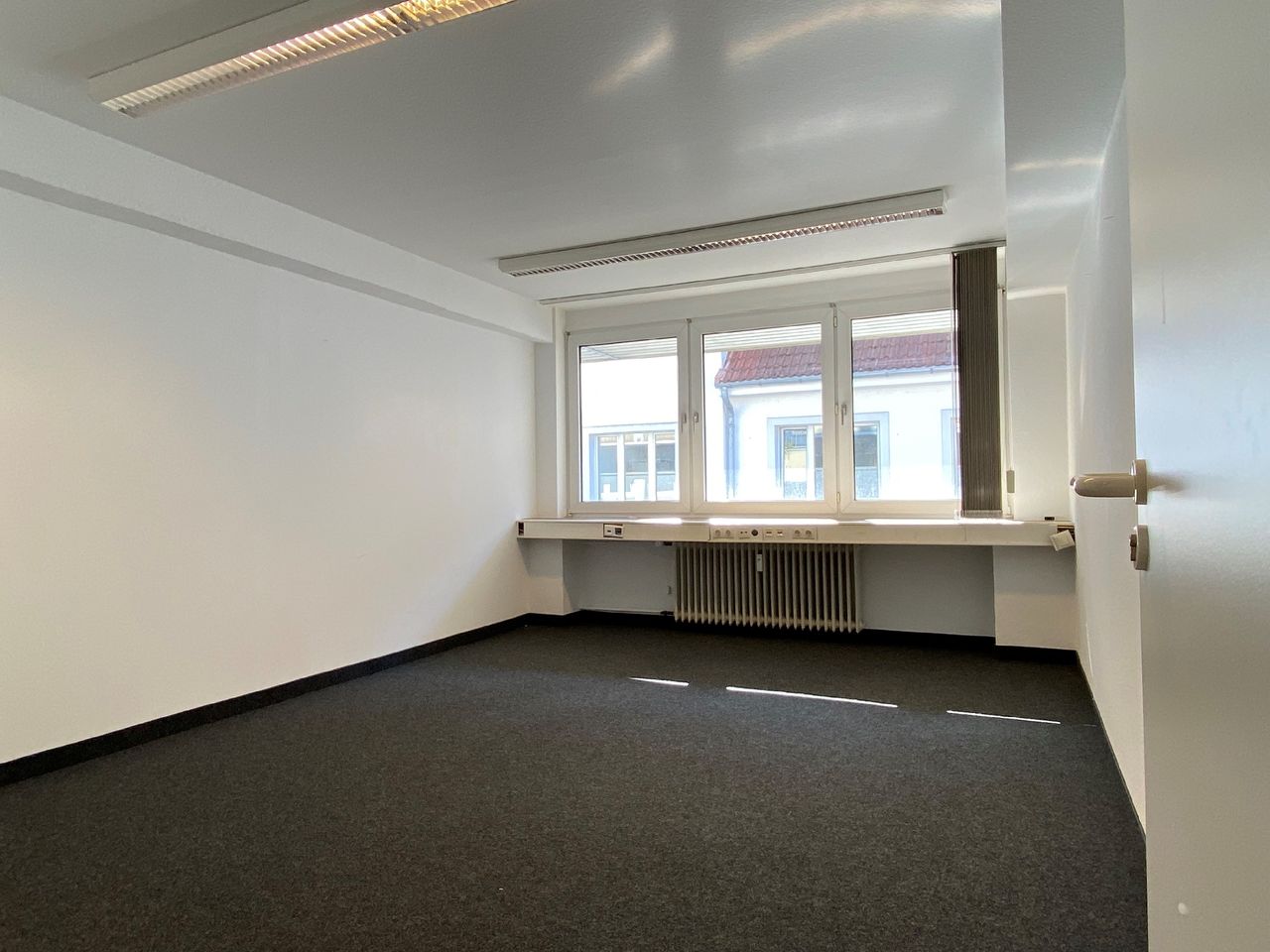 Büro 1