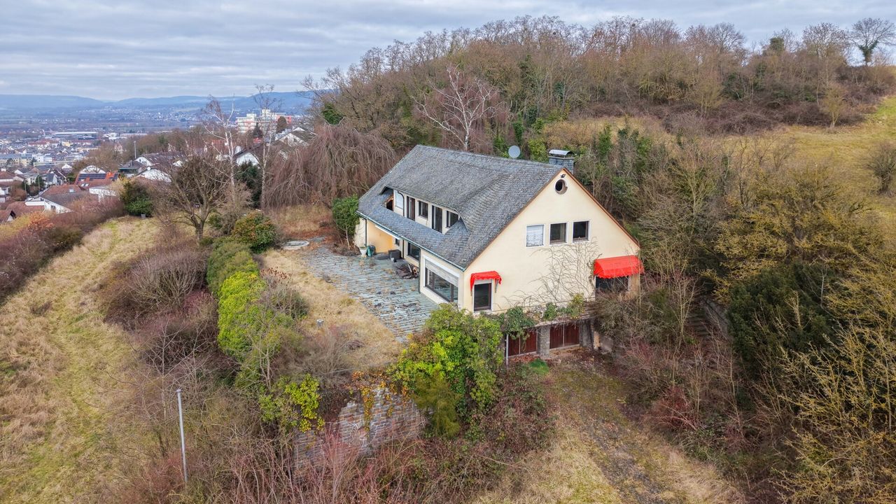 Außergewöhnliches, exklusives Anwesen in herausragender Aussichtslage von Bendorf!