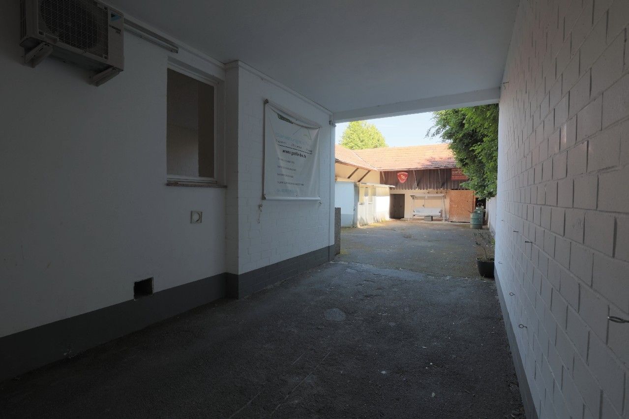 Straßenansicht