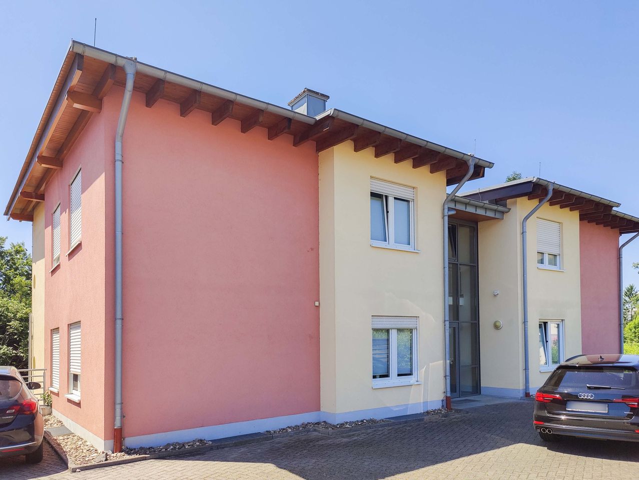Vermietete ETW mit Stellplatz und Kellerraum am Ortsrand von Altenkirchen!