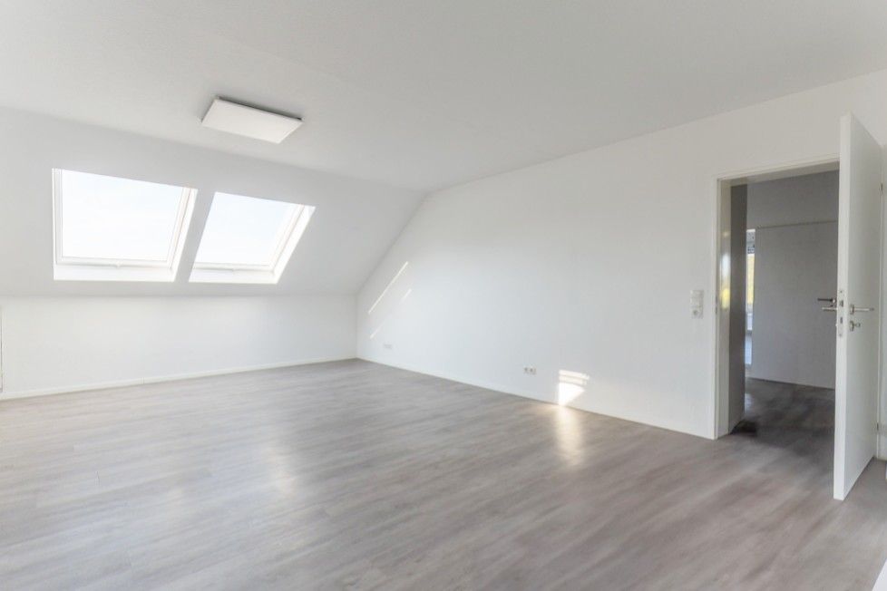 Moderne ca. 95 m² große 4-Zimmer-Wohnung mit Tageslichtbad ruhig gelegen im Hagener Süden