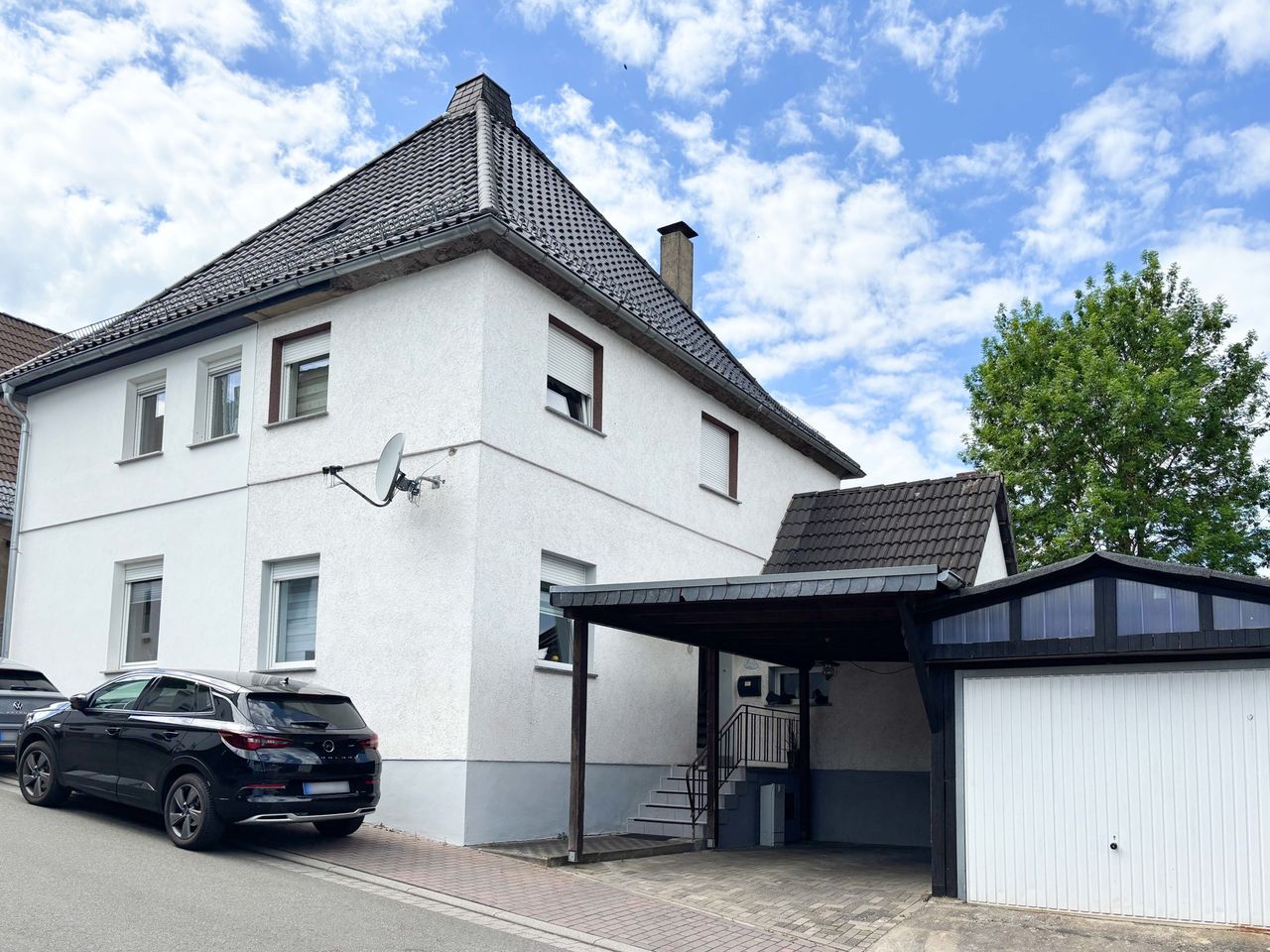 Solide Doppelhaushälfte in ruhiger Wohngegend von Wissen!