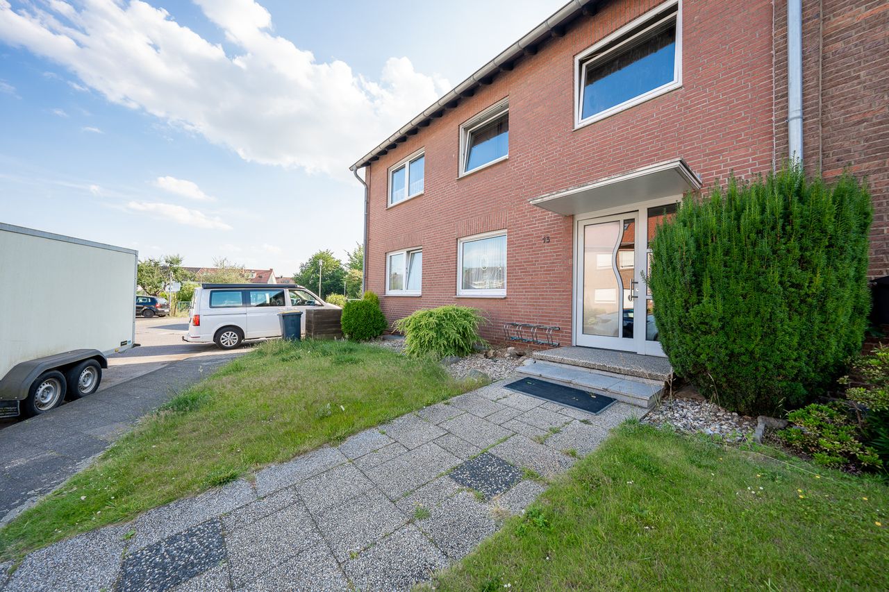 Solides Mehrfamilienhaus mit drei vermieteten Einheiten – Kapitalanlage mit Entwicklungspotenzial