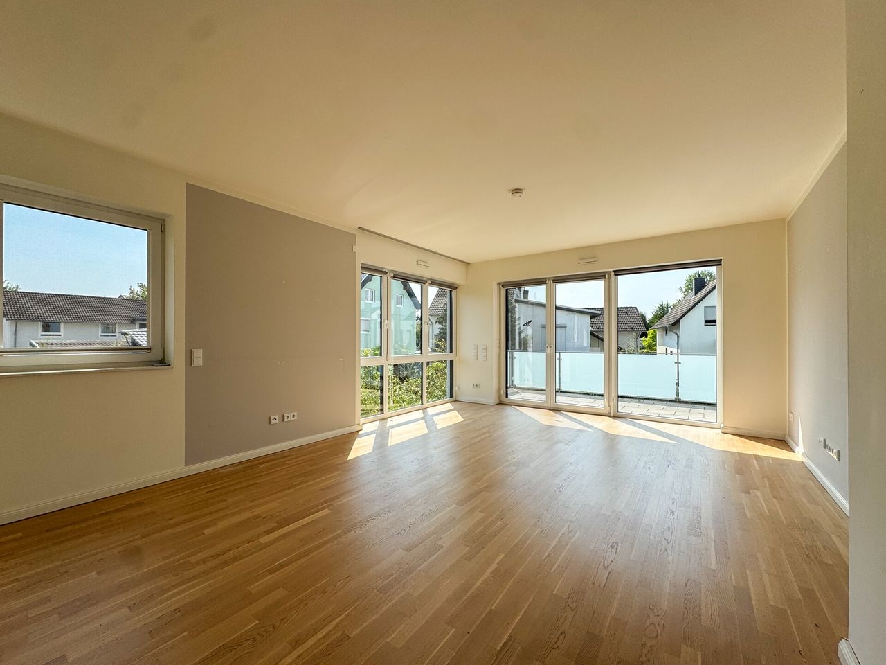Barrierefreie 4-Zi.-Whg. mit Balkon & Tiefgarage