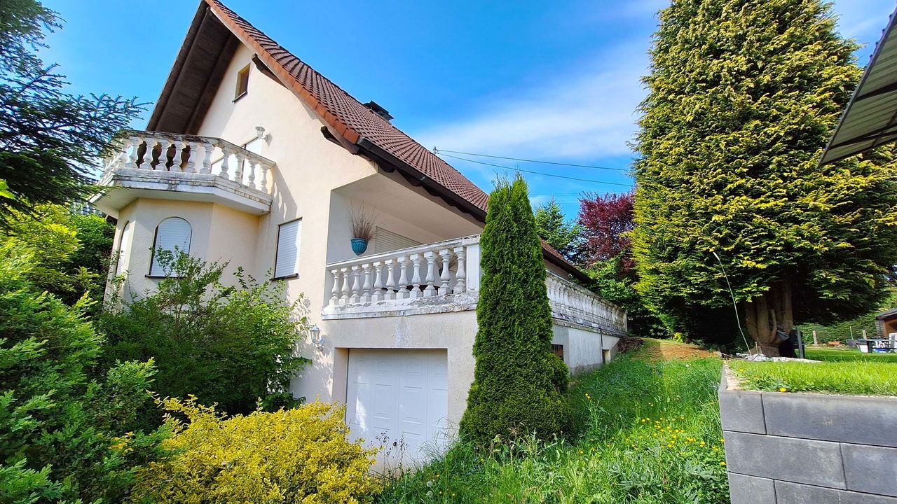 Individuelles 8 Zimmer Wohnhaus für die große Familie!