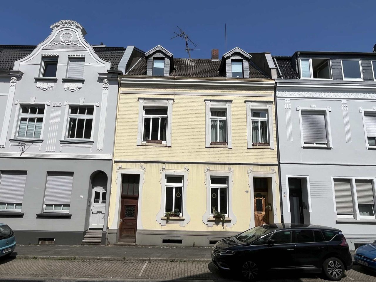 Großzügiges EFH mit Altbau-Charme in Duisburg-Homberg
