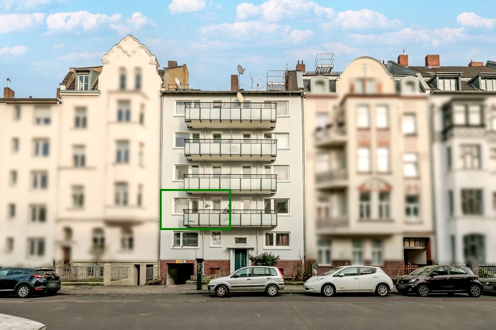 Sofort bezugsfrei! 2 Zimmer-Wohnung mit Balkon in Köln-Mülheim