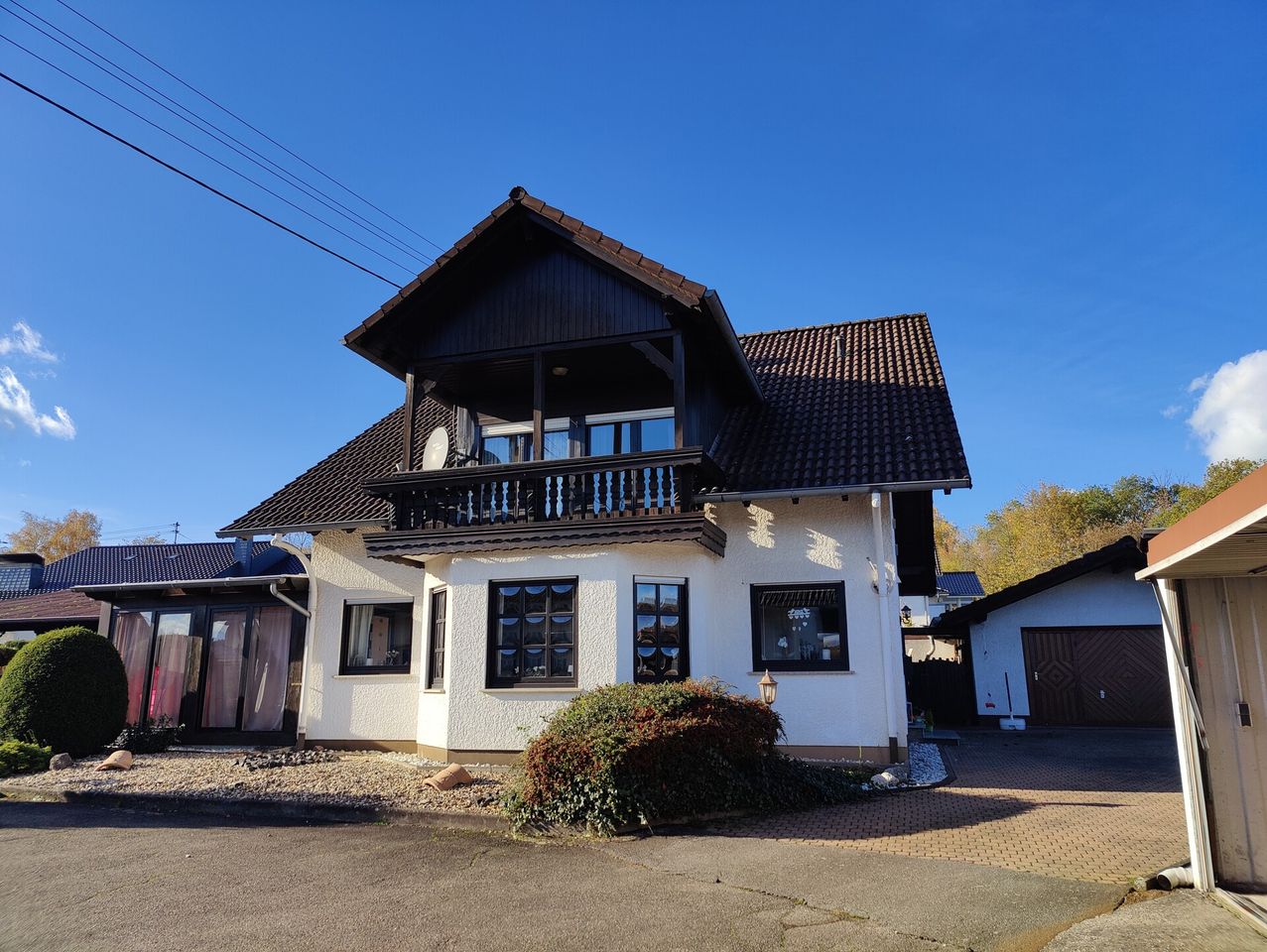 Vermietetes EFH mit Anbauwohnung in begehrter Lage von Altenkirchen!