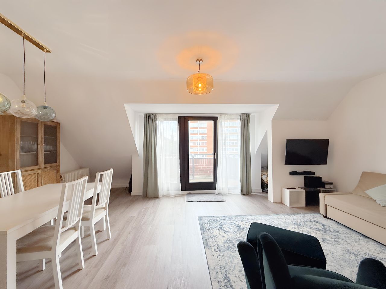 CITYNAHE MAISONETTE-WOHNUNG MIT CHARME IN KREFELD-INRATH ZU KAUFEN!