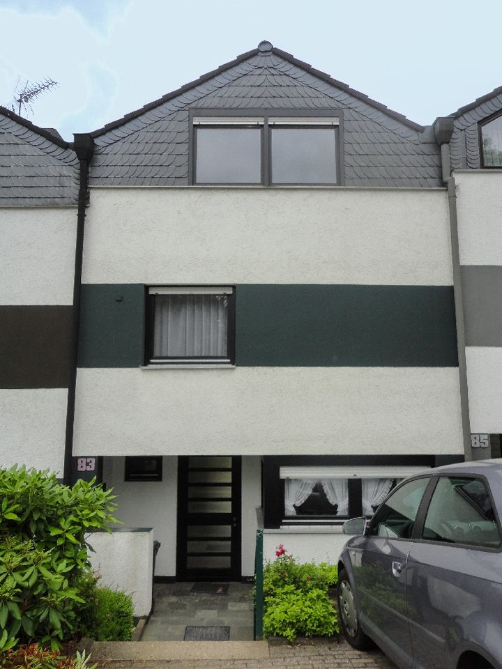 Viel Platz für eine große Familie- 150 m² Reihenhaus mit 4 Schlafzimmern, Garten, PKW- Stellplatz