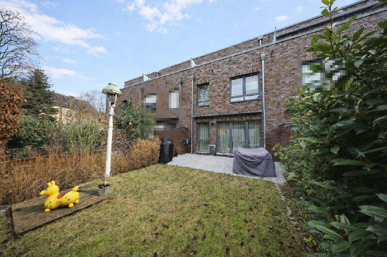 Verkaufsstart NEUE BAHNSTADT: Neuwertiges Reihenmittelhaus (Paeschke) mit ca. 170 m² Wfl.