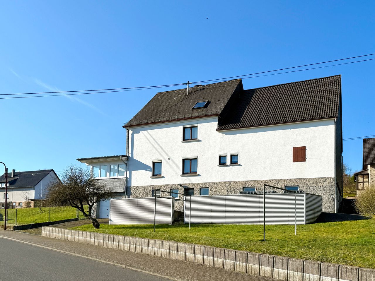 Straßenansicht