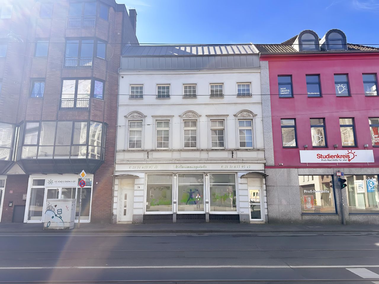WOHN- UND GESCHÄFTSHAUS MIT POTENZIAL IM HERZEN DER KREFELDER INNENSTADT ZU KAUFEN!
