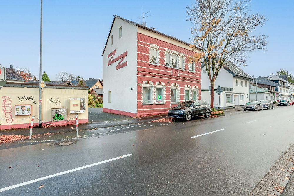 *Provisionsfrei* 5-Parteien-Haus in Königswinter-Heisterbacherrott