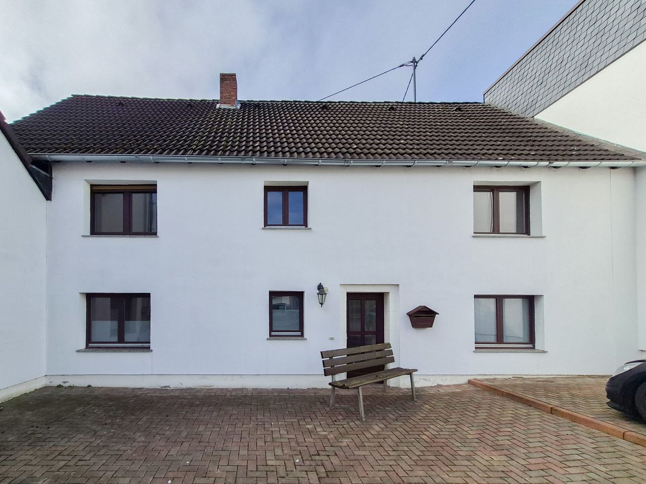 Gepflegtes Zweifamilienhaus in ruhiger Wohnlage nähe Asbach zu verkaufen!