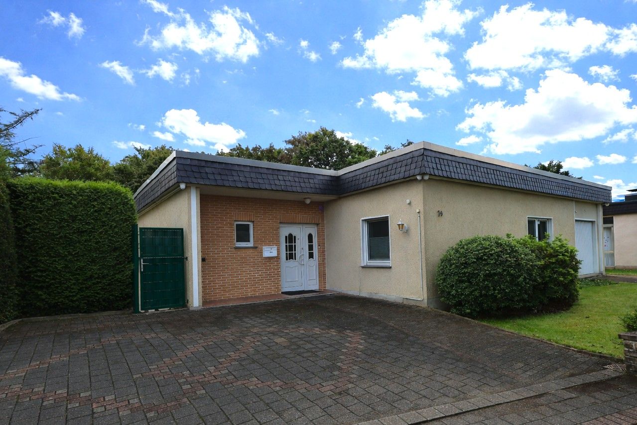 Freistehender Bungalow, ca. 123 m² Wohnfläche, 850 m² Grundstück, Garage, Sackgasse uvm.